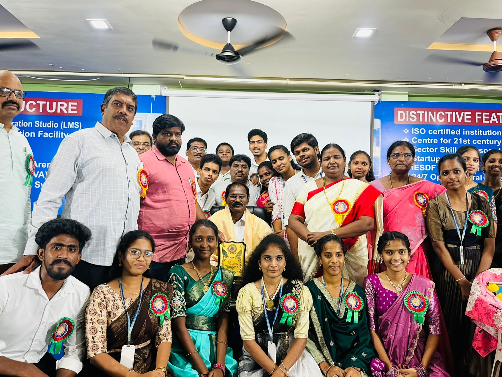 PITHAPUR RAJA'S GOVT. COLLEGE